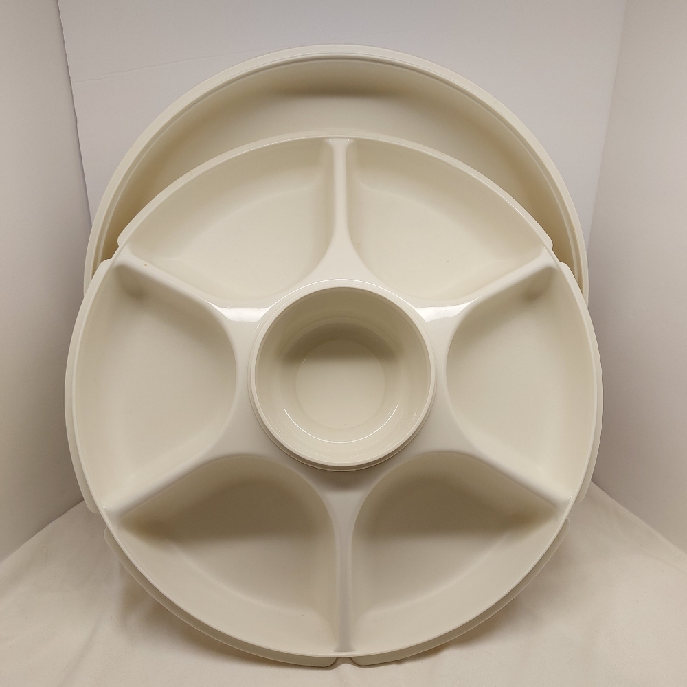 Vintage Tupperware #1665-4 Divided Party Tray & Lid W/ Dip‎ Bowl  Platter Almond